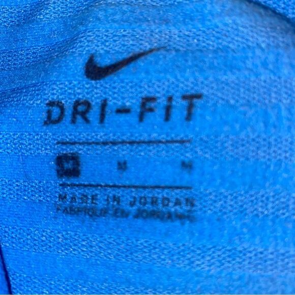 NWOT Nike Dri Fit shirt-size medium - Picture 2 of 3